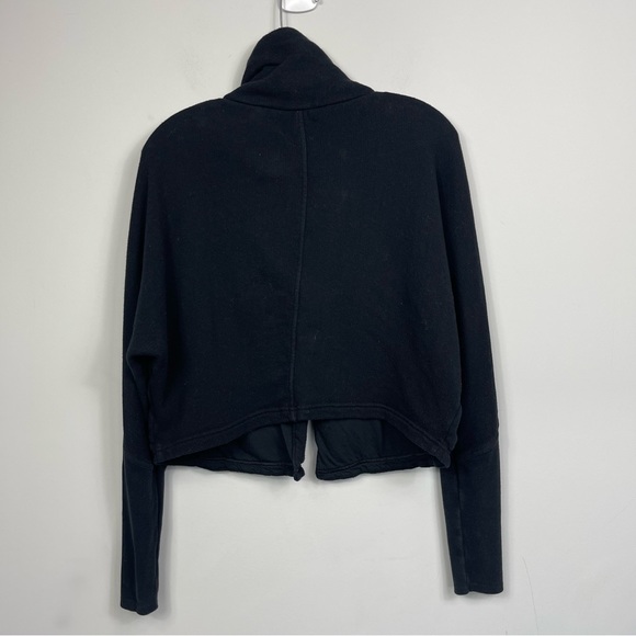 ALO Yoga Black Cropped Bolero Wrap Jacket Sweatshirt Cardigan Dolman Sleeves S - Picture 13 of 16